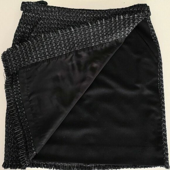 New AKRIS Black Cotton Wool Blend Fringe Hem Wrap Front Tweed Mini Skirt 12 - Picture 7 of 8